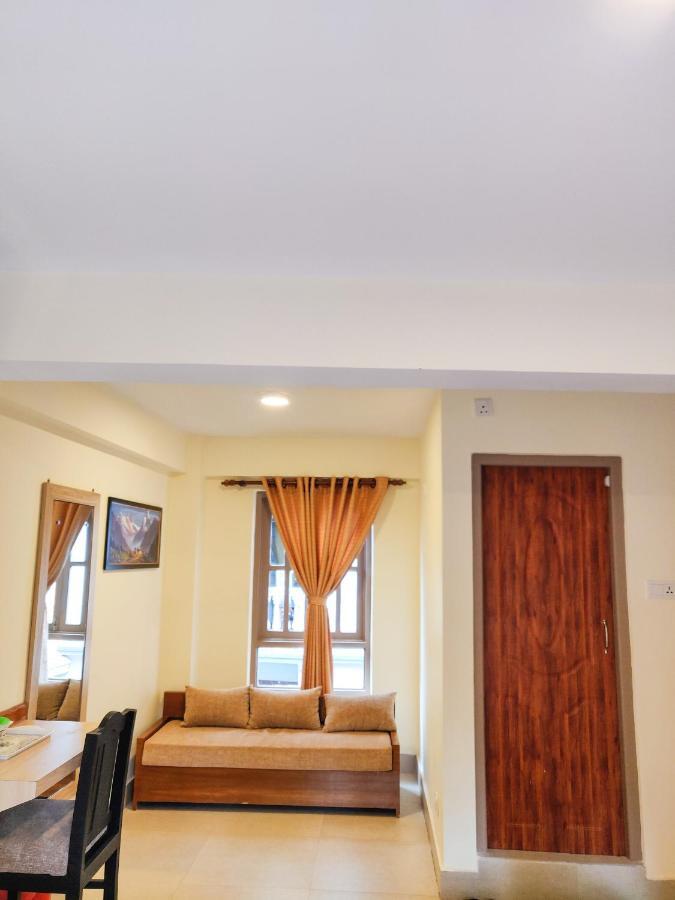 Hotel Central Bhatgoan Esterno foto